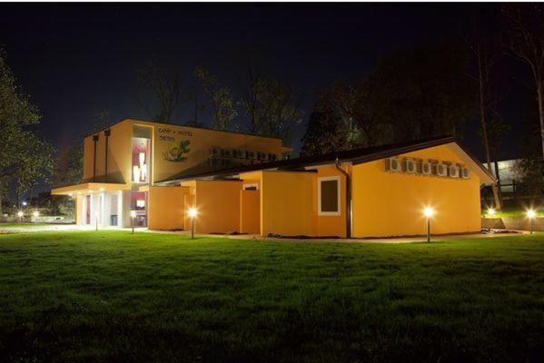 Garni Hotel Siesta Nova Gorica Buitenkant foto