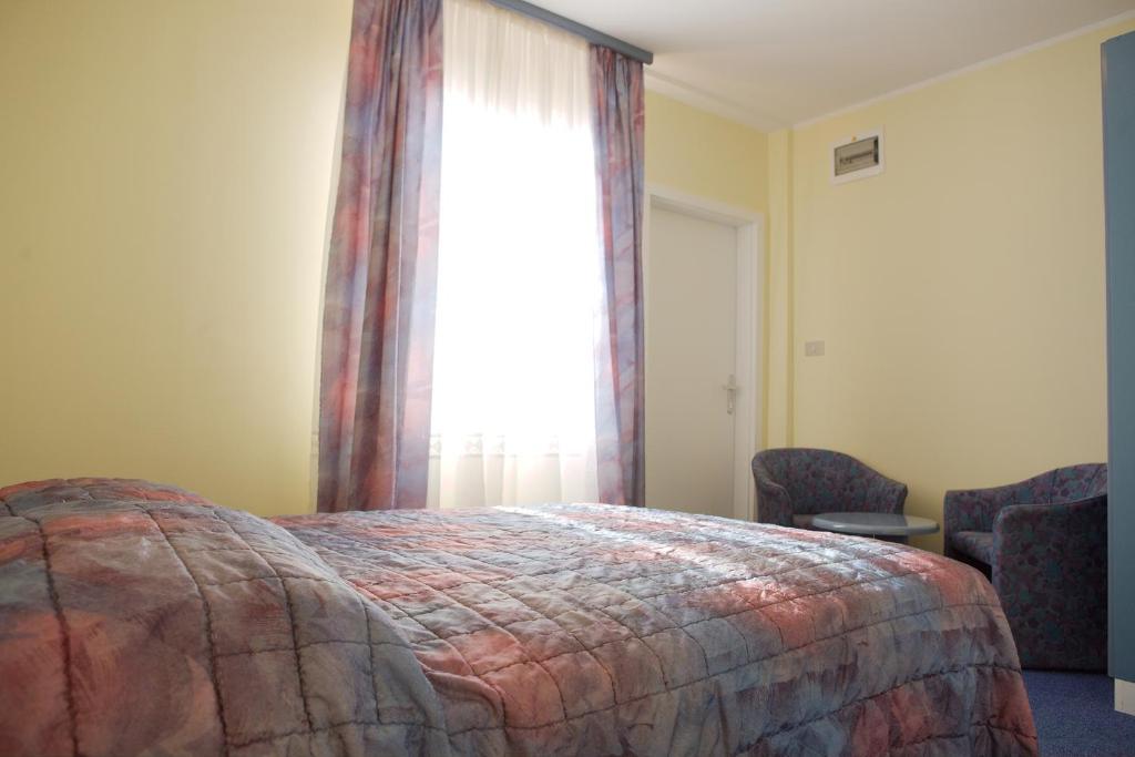 Garni Hotel Siesta Nova Gorica Kamer foto